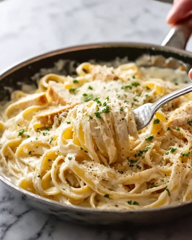 Easy Creamy Pumpkin Alfredo Pasta Recipe