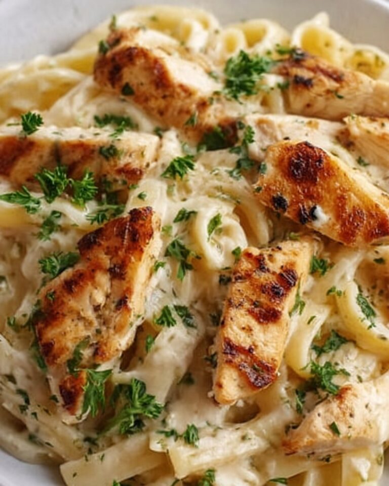 Creamy Garlic Chicken and Penne Recipe